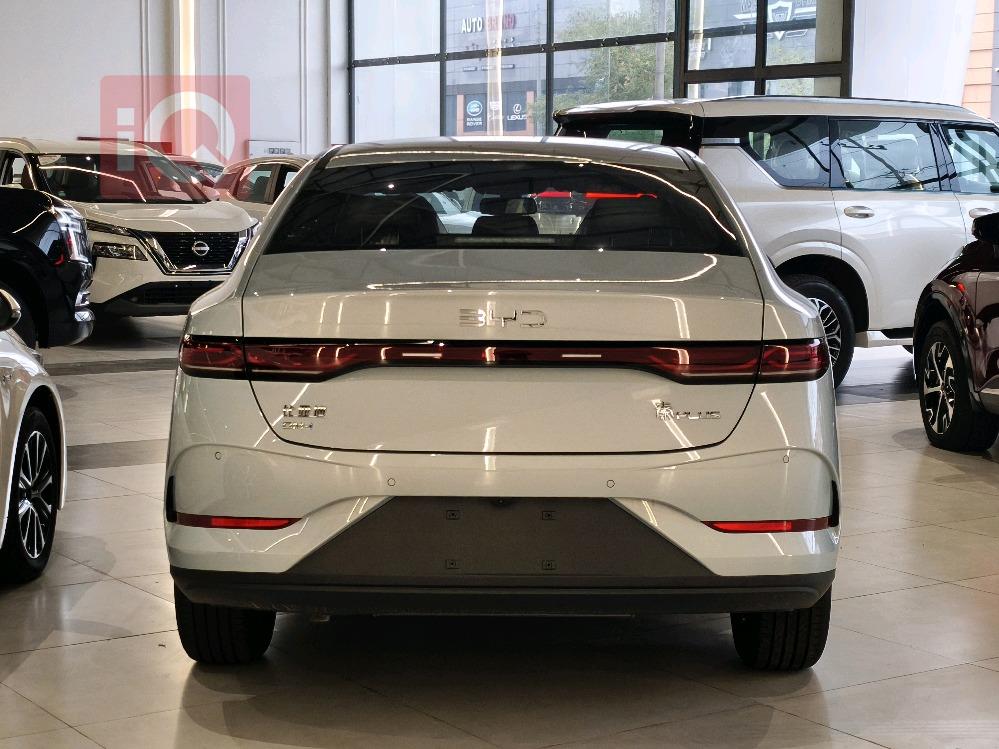 بي واي دي Qin Plus